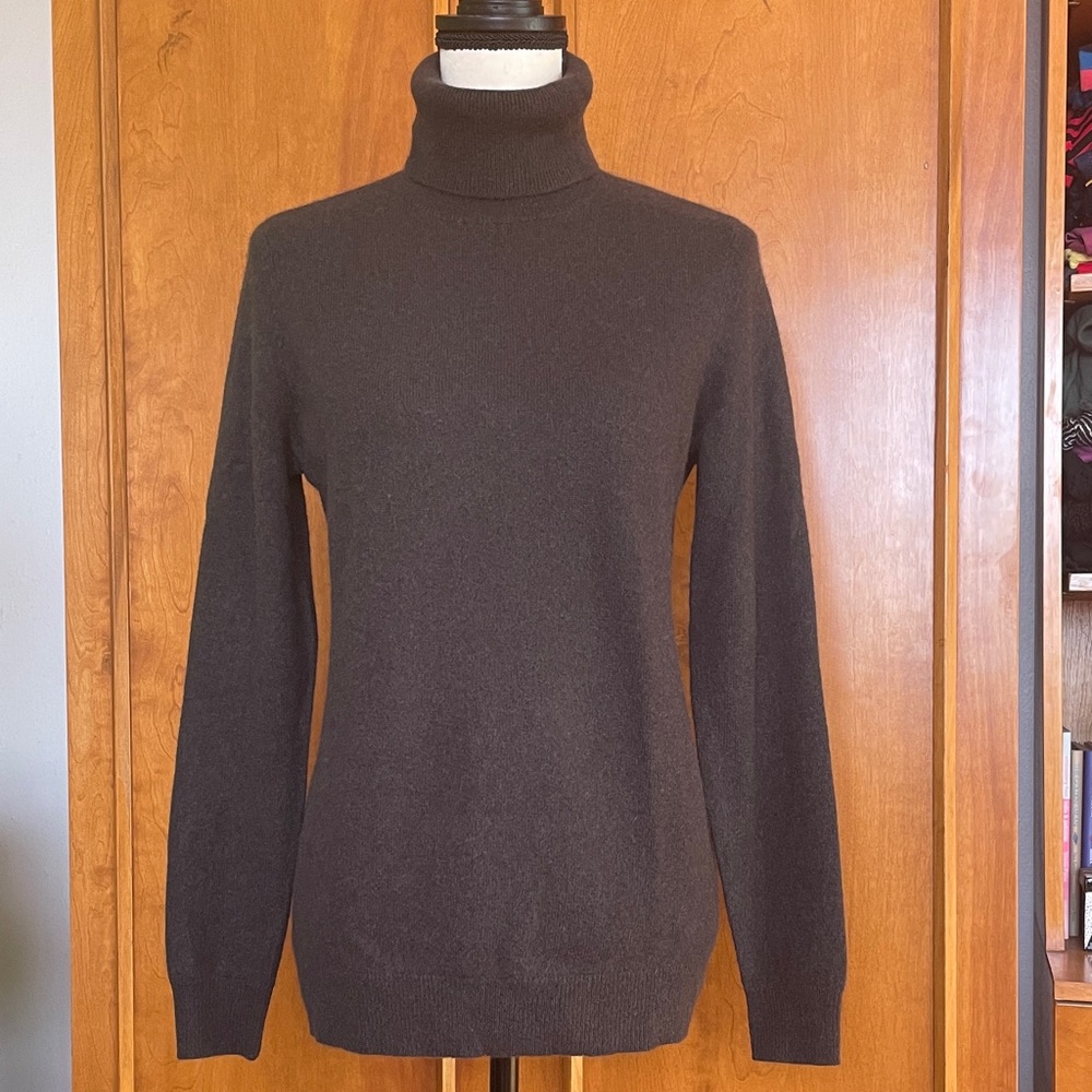 [C by Bloomingdale's] Gray Turtleneck Cashmere Sweater